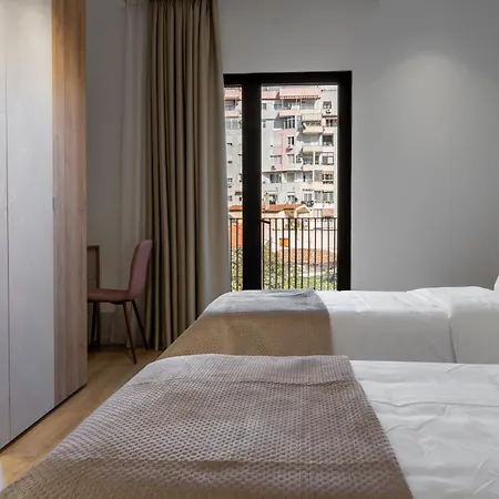 Barrikada-e Lejlighed Tirana
