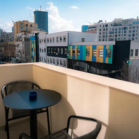 Barrikada-e Apartamento Tirana