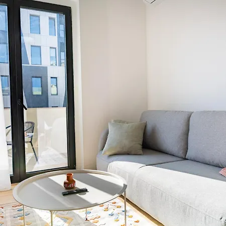 Barrikada-e Apartamento Tirana